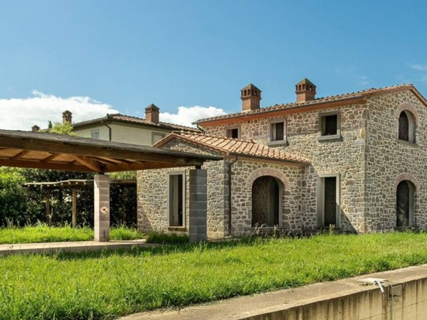 casa indipendente in vendita a Cortona in zona Casale