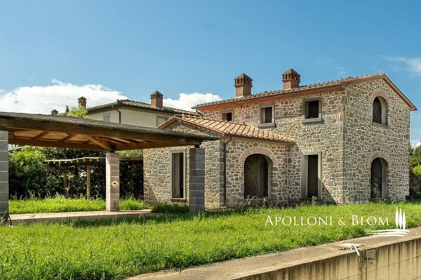 casa indipendente in vendita a Cortona in zona Casale