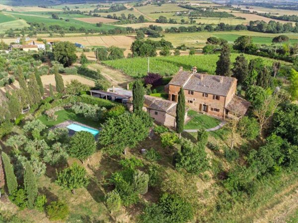 appartamento in vendita a Cortona in zona Casale