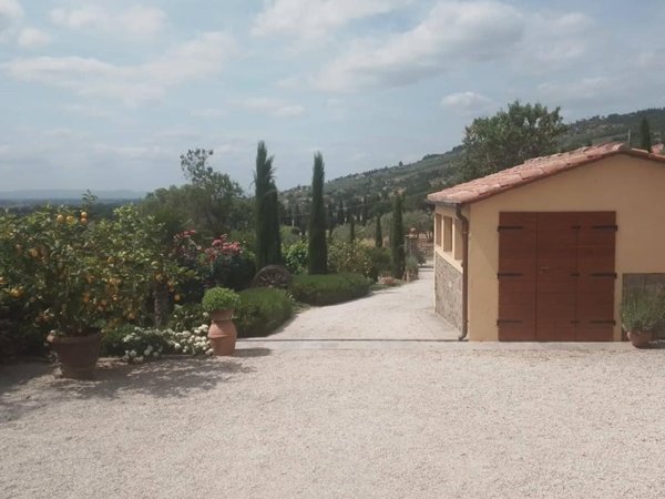 casa indipendente in vendita a Cortona in zona San Pietro a Cegliolo