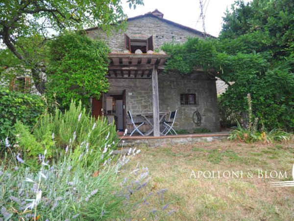 casa indipendente in vendita a Cortona in zona Casale