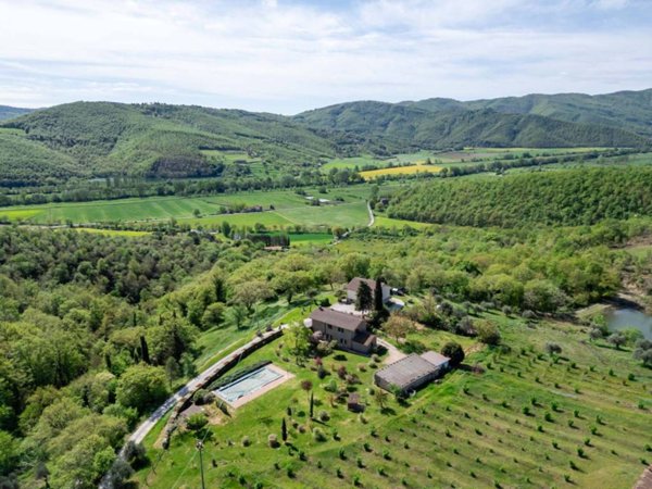 casa indipendente in vendita a Cortona in zona Casale