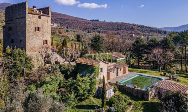 casa indipendente in vendita a Cortona in zona Casale