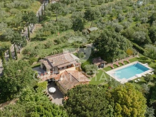casa indipendente in vendita a Cortona in zona Casale