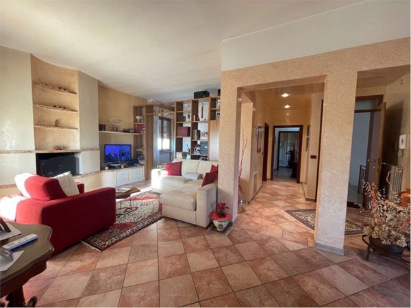 appartamento in vendita a Cortona in zona Terontola