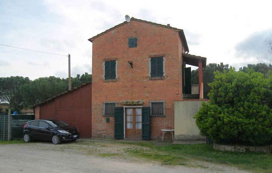 casa indipendente in vendita a Cortona