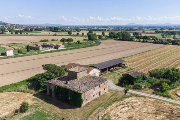casa indipendente in vendita a Cortona
