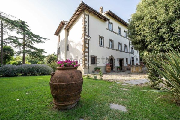 villa in vendita a Cortona