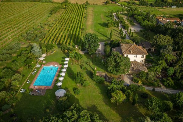 villa in vendita a Cortona