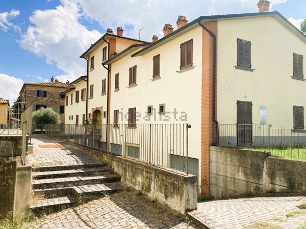 appartamento in vendita a Cortona in zona Monsigliolo