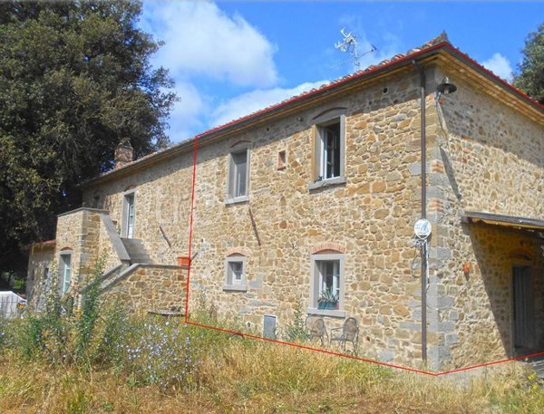casa indipendente in vendita a Cortona in zona Ossaia