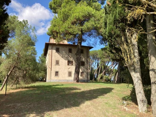 villa in vendita a Cortona in zona Farneta