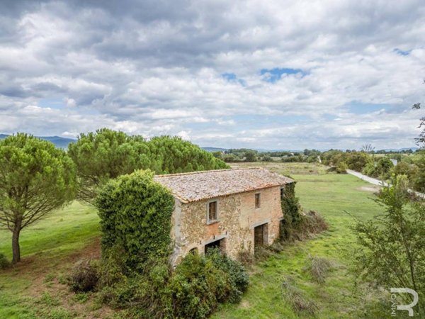 casa indipendente in vendita a Cortona