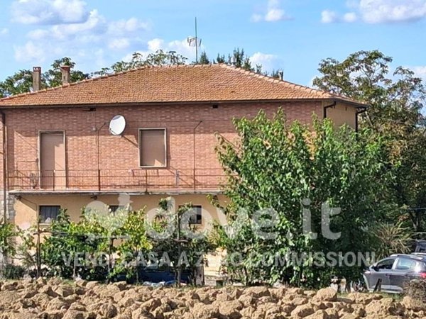 casa indipendente in vendita a Cortona in zona Chianacce