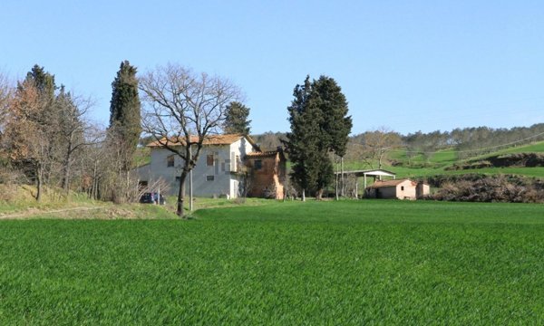 casa indipendente in vendita a Cortona