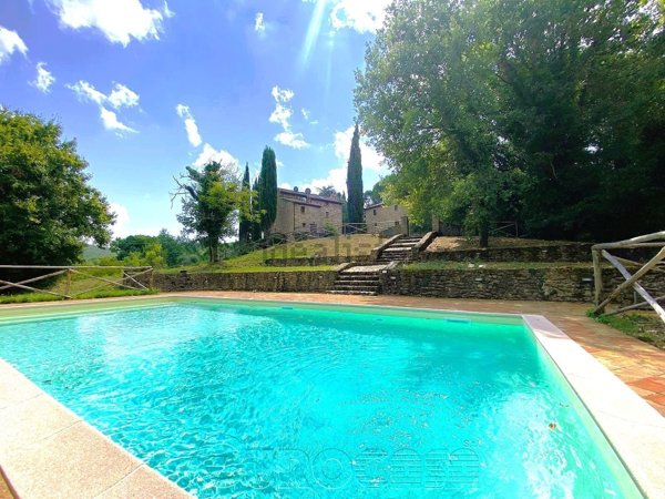 casale in vendita a Cortona in zona Casale