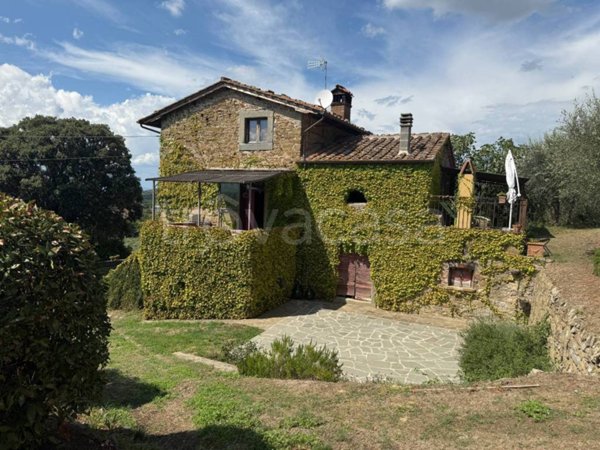 casa indipendente in vendita a Cortona in zona Casale