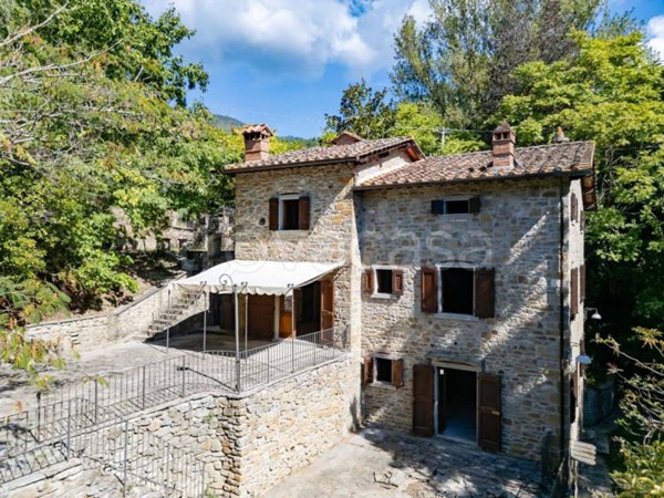 casa indipendente in vendita a Cortona in zona Casale