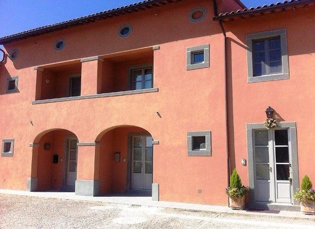 casa indipendente in vendita a Cortona in zona Montecchio
