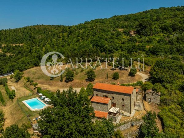 casa indipendente in vendita a Cortona in zona Casale