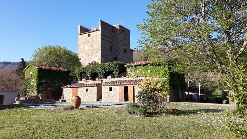 intera palazzina in vendita a Cortona