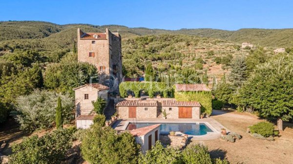 casa indipendente in vendita a Cortona in zona Casale