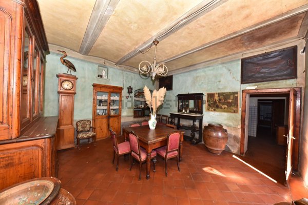 casa indipendente in vendita a Cortona