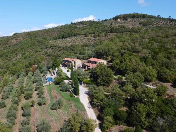 casale in vendita a Cortona