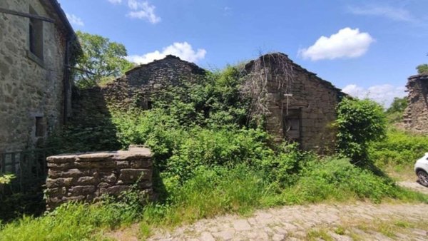 casa indipendente in vendita a Cortona in zona Tornia