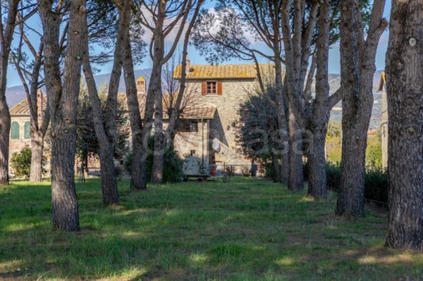 casa indipendente in vendita a Cortona in zona Casale