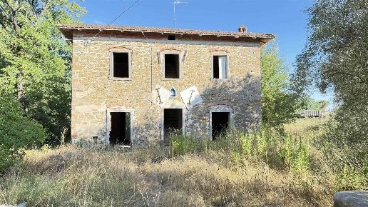 casale in vendita a Cortona in zona Pietraia