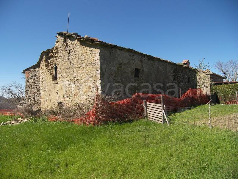 casa indipendente in vendita a Cortona in zona Casale