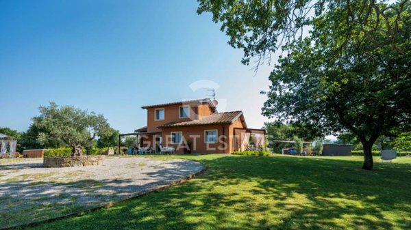casa indipendente in vendita a Cortona in zona Casale