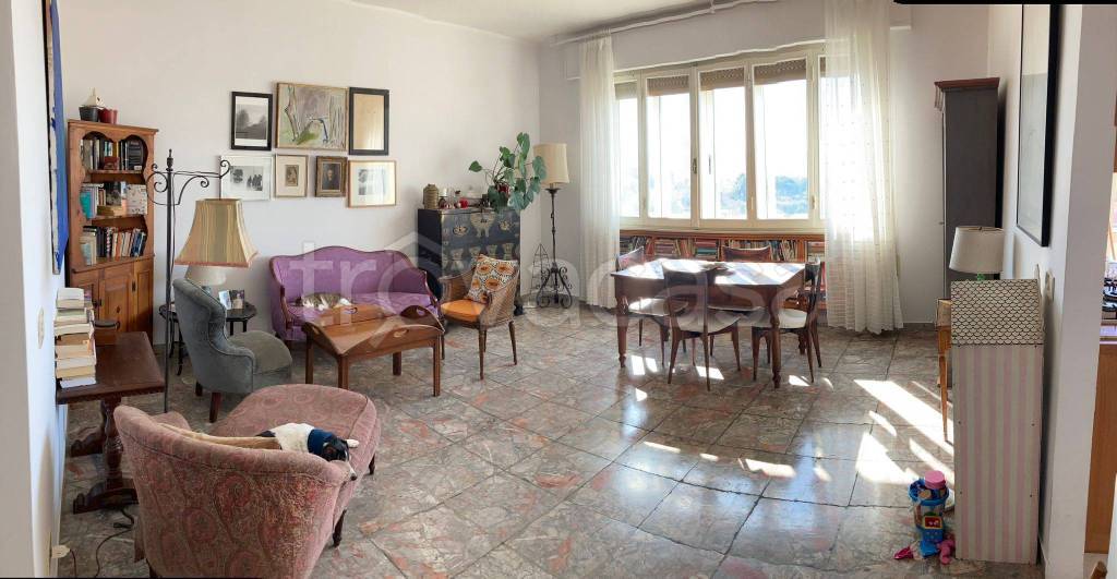 appartamento in vendita a Cortona in zona Camucia