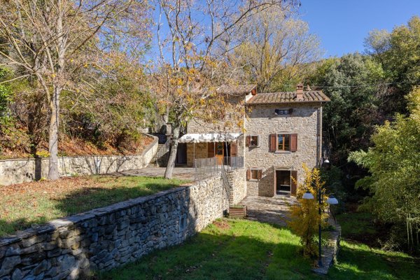 casale in vendita a Cortona