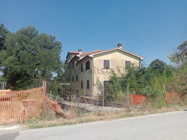 appartamento in vendita a Cortona in zona Montecchio