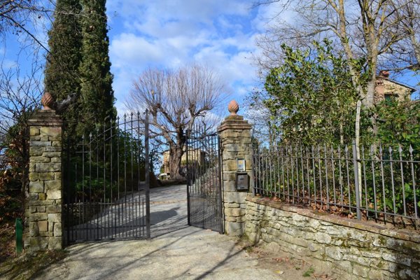 casale in vendita a Cortona in zona Casale