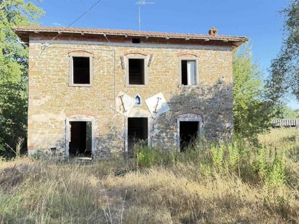 casale in vendita a Cortona in zona Pietraia