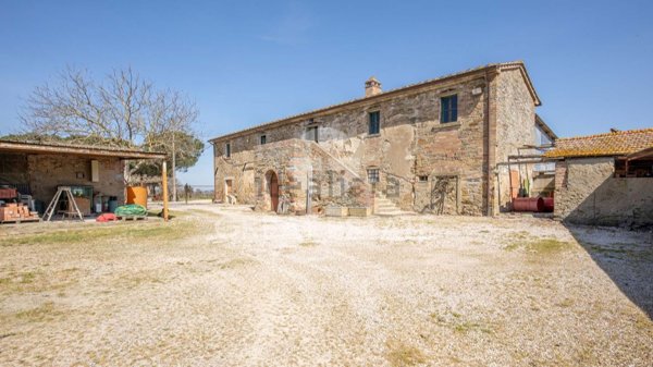 casale in vendita a Cortona