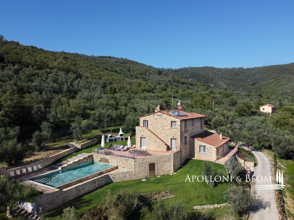 casa indipendente in vendita a Cortona in zona Cegliolo