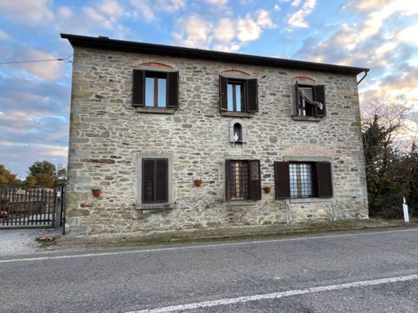 casa indipendente in vendita a Cortona in zona Monsigliolo