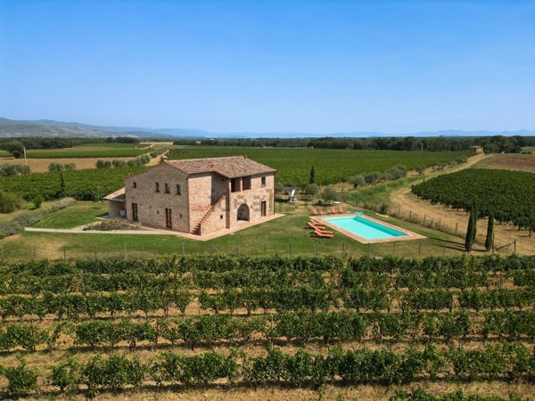 casa indipendente in vendita a Cortona in zona Casale