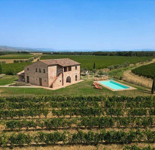 casa indipendente in vendita a Cortona in zona Casale