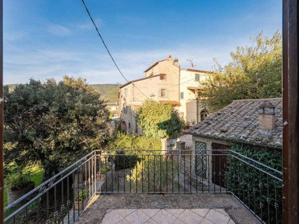 casa indipendente in vendita a Cortona in zona Sodo