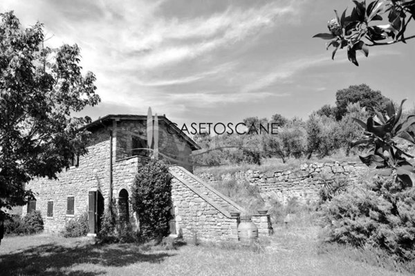 casa indipendente in vendita a Cortona in zona Casale