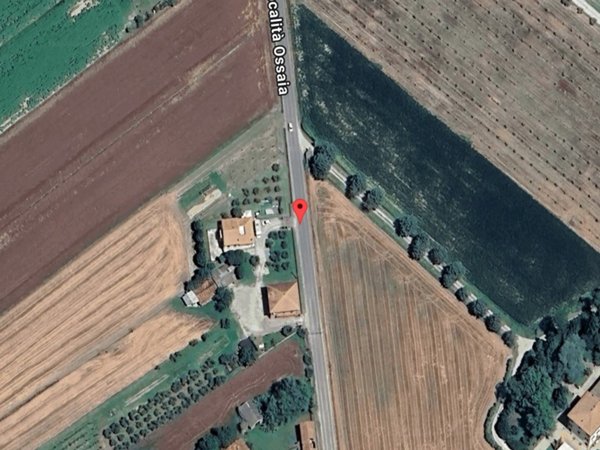 casa indipendente in vendita a Cortona