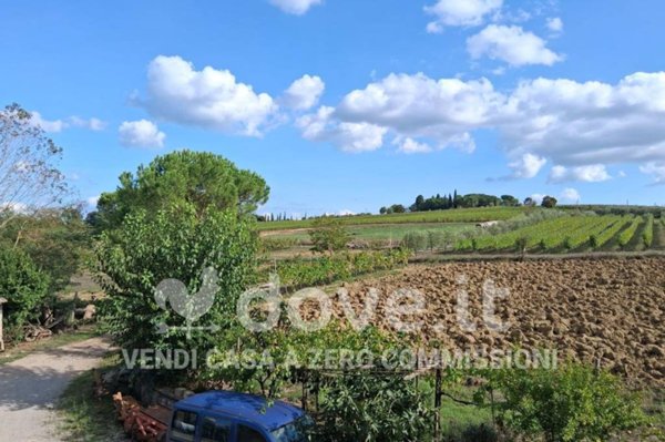 casa indipendente in vendita a Cortona in zona Chianacce
