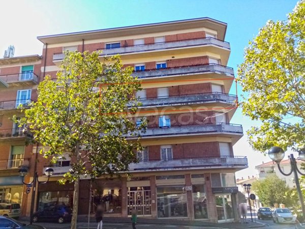 appartamento in vendita a Cortona in zona Camucia