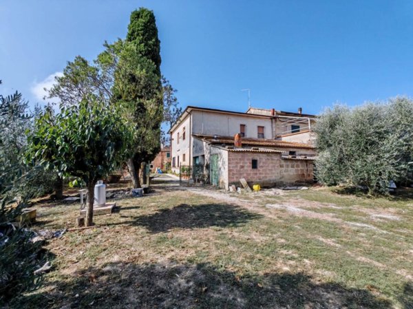 casa indipendente in vendita a Cortona in zona Chianacce