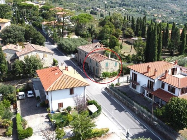 appartamento in vendita a Cortona in zona Camucia